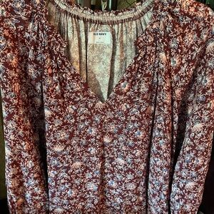 Old Navy Women's Floral Blouse - Maroon and White